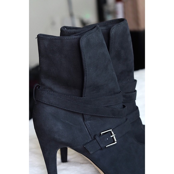 EUC Aldo Black Buckle Heel Boots - Picture 9 of 16